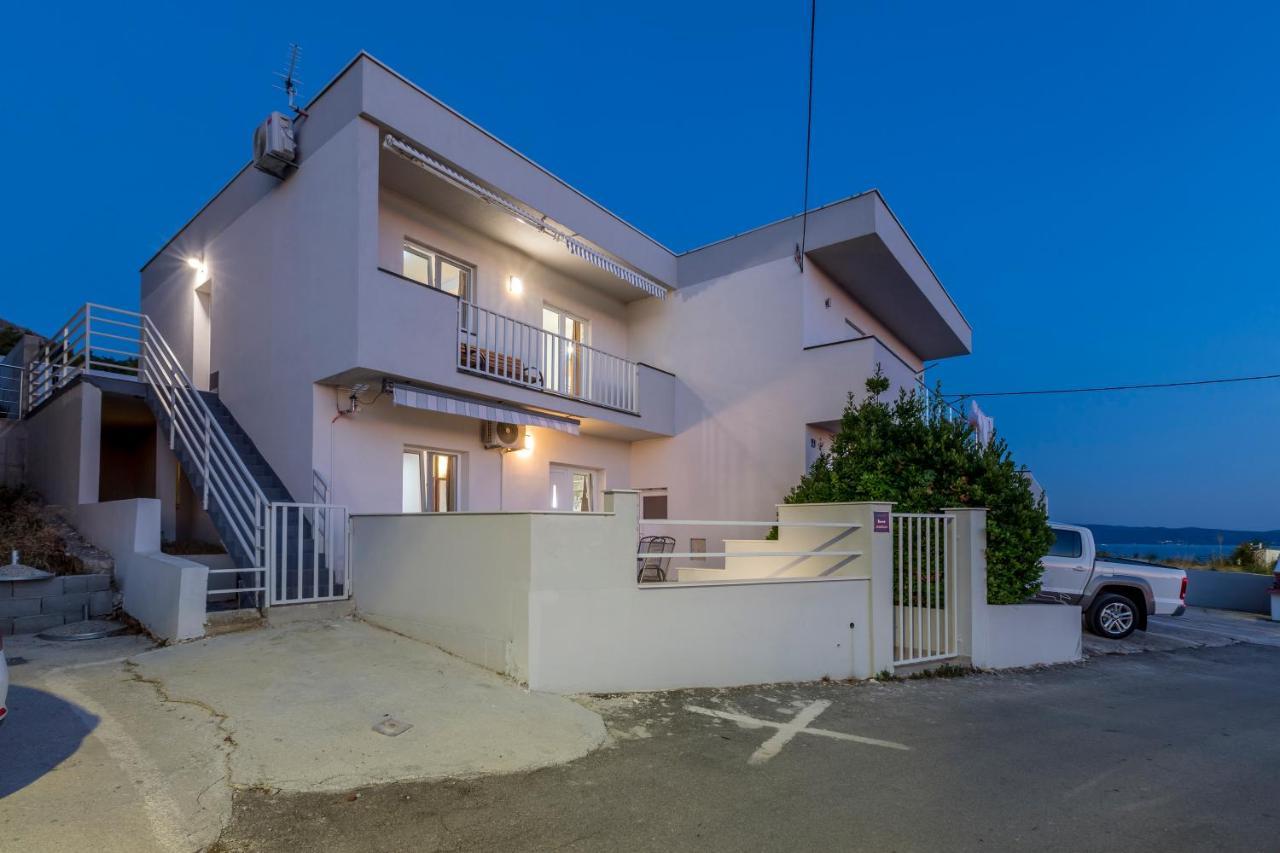 House With Private Pool Magdalena Podstrana Exterior photo