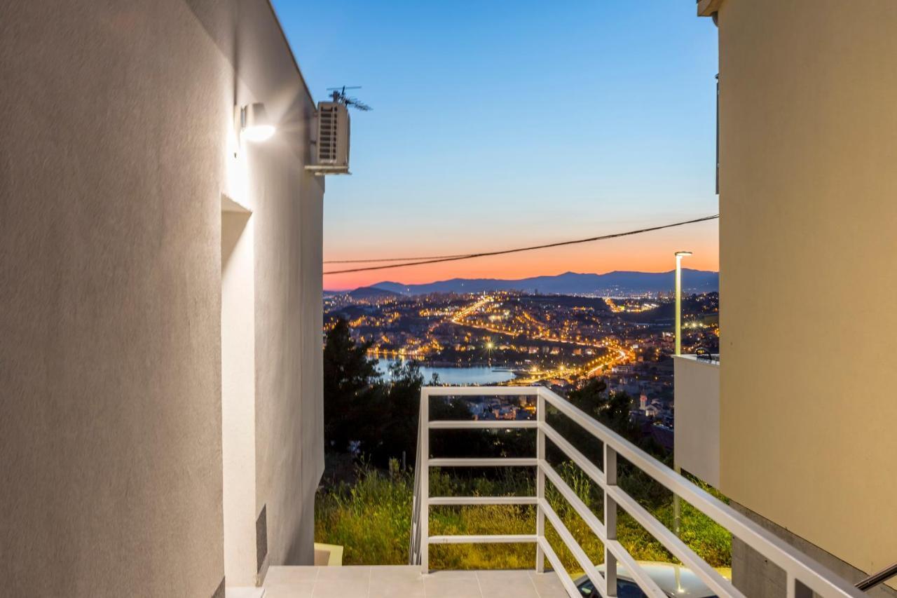 House With Private Pool Magdalena Podstrana Exterior photo