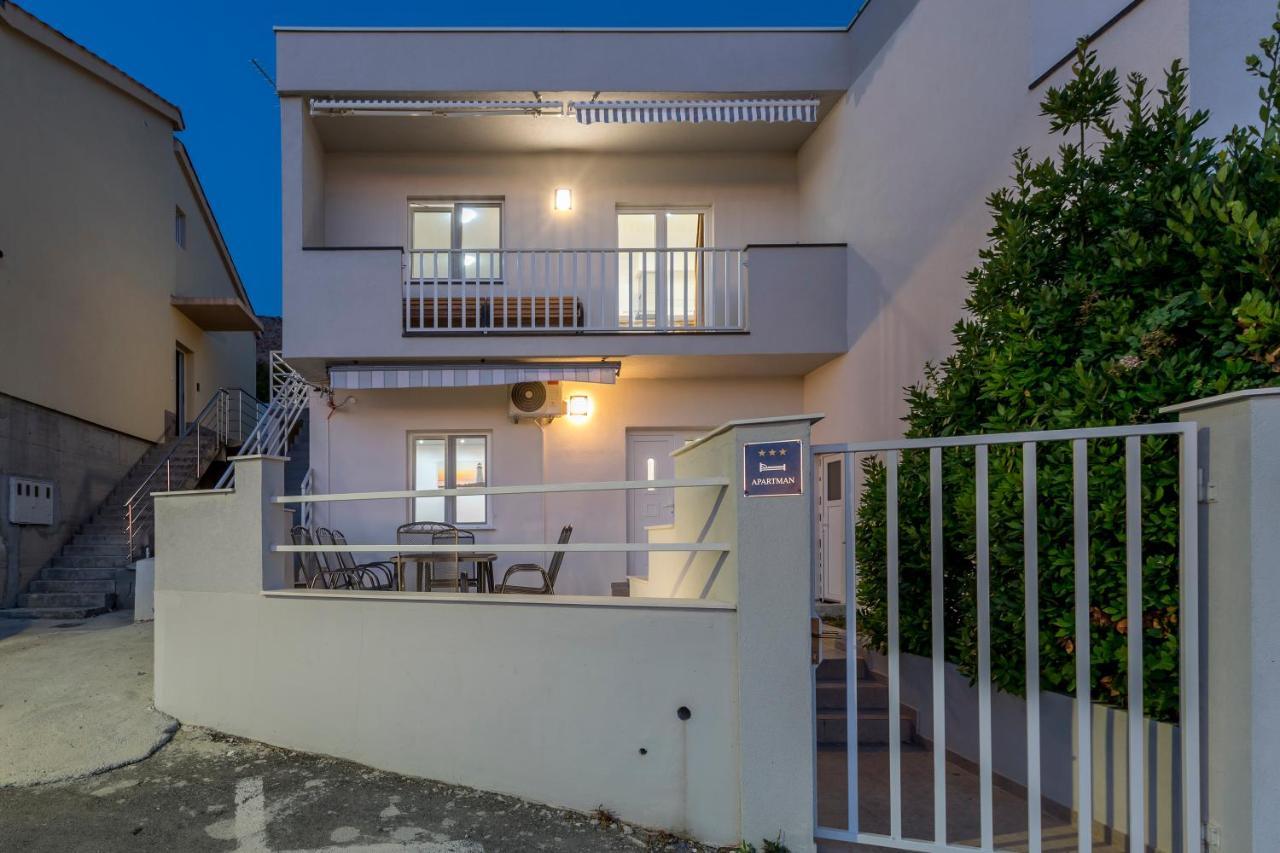 House With Private Pool Magdalena Podstrana Exterior photo