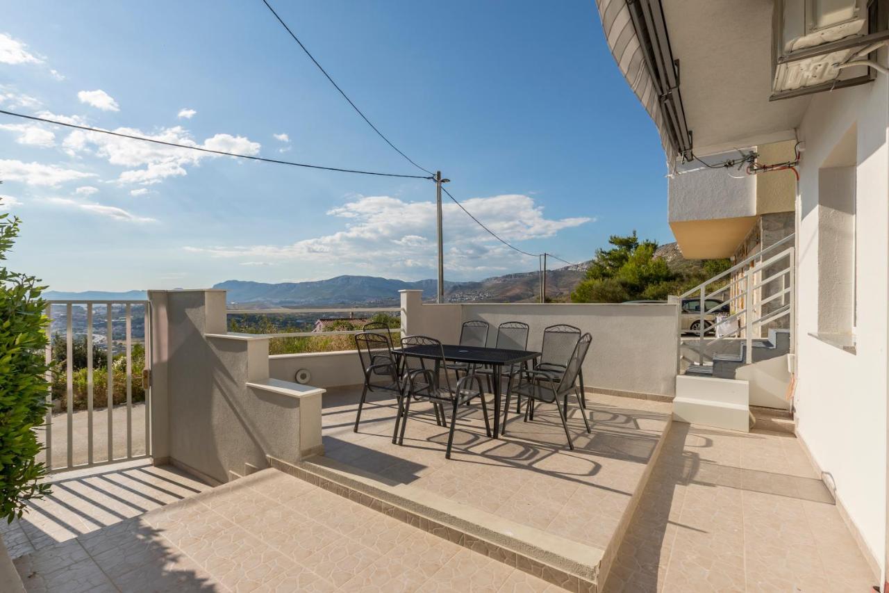 House With Private Pool Magdalena Podstrana Exterior photo